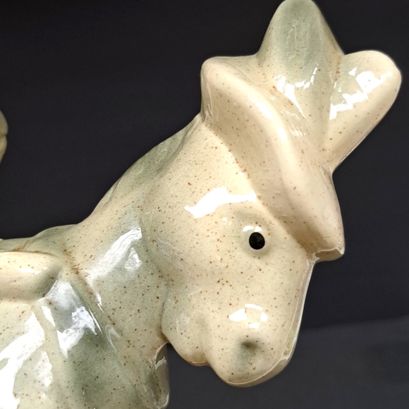 Mid-Century Modern ceramic donkey pulling his cart planter - Picture 8 of 9
